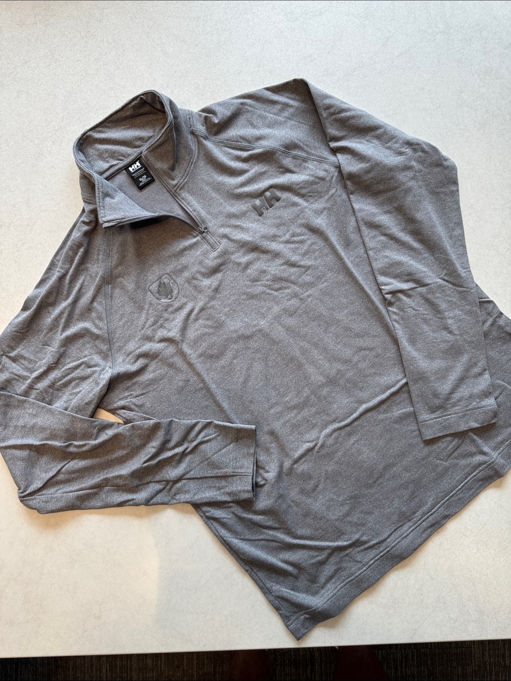 Helly Hansen Team Canada Alpine Charcoal Gray Quarter-Zip Performance Top